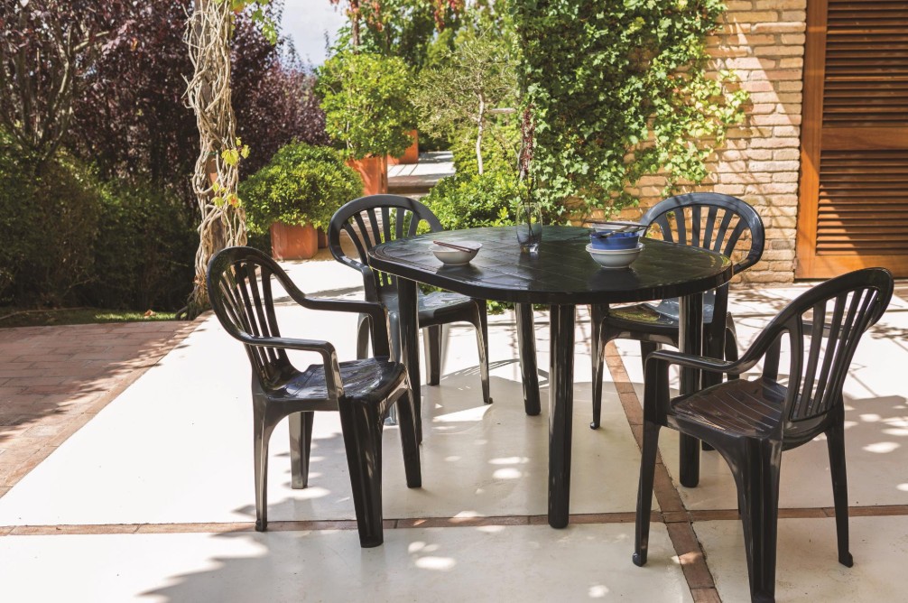 Mesa OLOT Oval Exterior 140x90 en Blanco 2