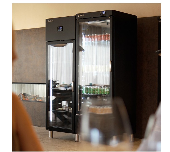 Armario Expositor Refrigerado Mod APS-701 HC PC NEGRO 1