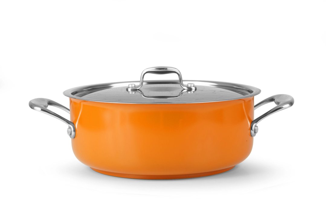 Cacerola Baja con Tapa en Varios Colores 2