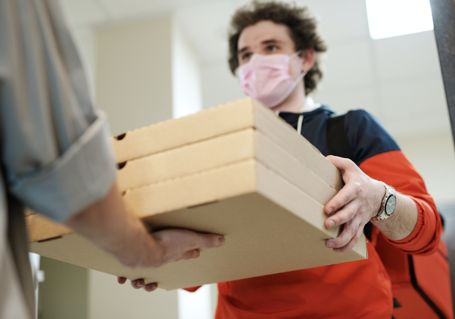 Hornos de Pizza y otra maquinaria de cocina para el Delivery